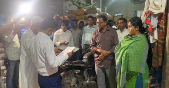 শেরপুর শহরে আবাসিক ভবনের নিচতলায় ট্যাংক বানিয়ে ডিজেল মজুত করার অভিযোগে ‘মেসার্স শিমলা ট্রেডার্স’ কে জরিমানা করেছেন ভ্রাম্যমাণ আদালত।