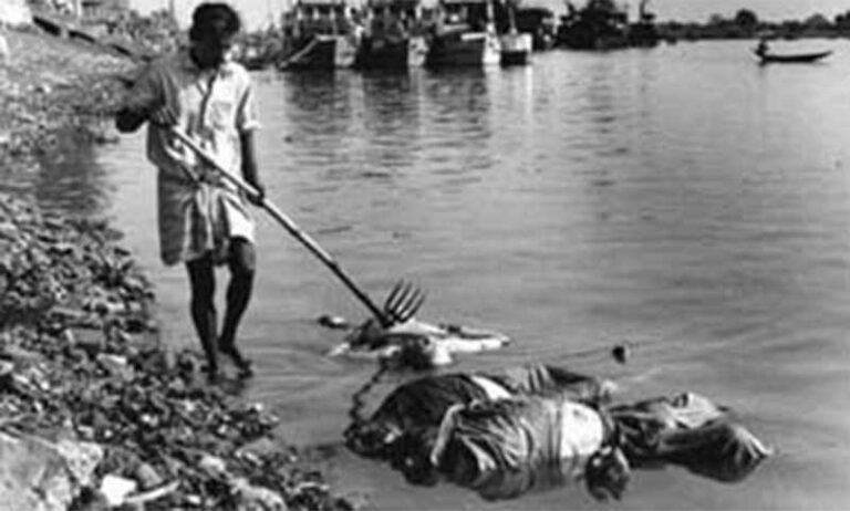 ভয়াল ২৫ মার্চ আজ