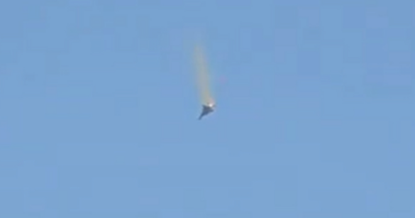 কুয়েত আকাশে ইরানি মিসাইলের আঘাতে মার্কিন 'এফ-১৫' ফাইটার জেট বিধ্বস্ত।