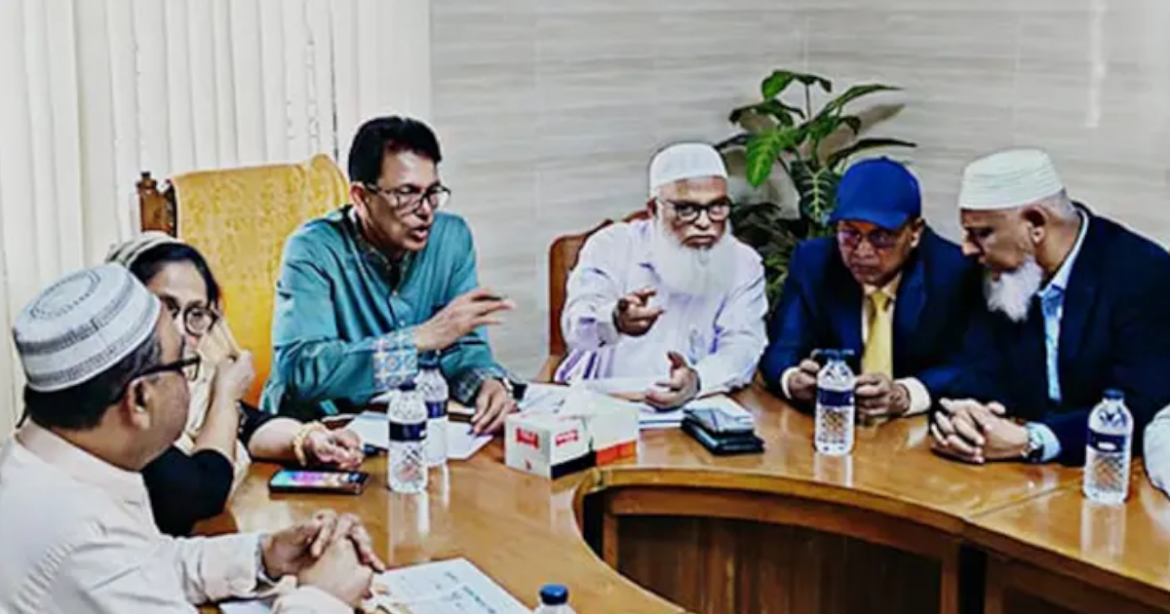 পাবলিক পরীক্ষায় নকল শুরু করেছিল শিক্ষকরা, বন্ধও করেছিল শিক্ষকরা। আগামীর পরীক্ষা হবে নকলমুক্ত পরীক্ষা বলে জানিয়েছেন শিক্ষামন্ত্রী।