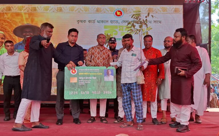 কৃষক কার্ড বিতরণে রাজনৈতিক বিবেচনার সুযোগ নেই: আইনমন্ত্রী