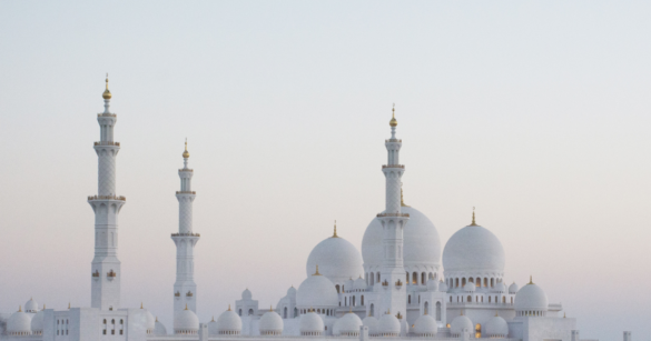 নামাজ বেহেশতের চাবি। প্রত্যেক প্রাপ্তবয়স্ক নারী ও পুরুষের জন্য ৫ ওয়াক্ত নামাজ পড়া ফরজ।