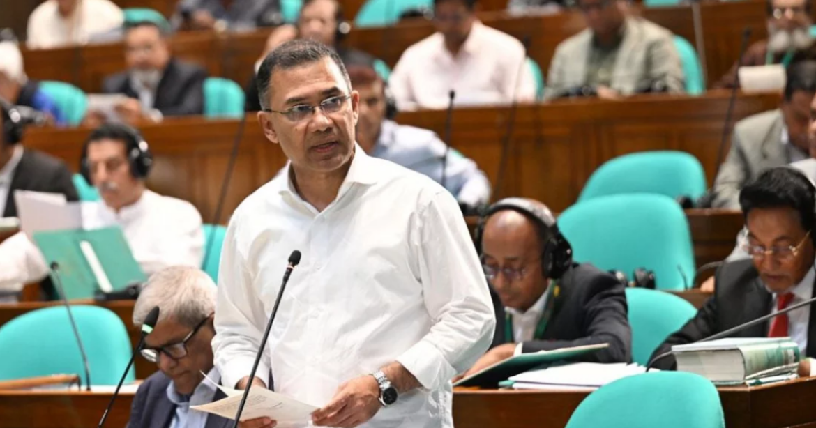 পুলিশসহ জরুরি সেবায় নিয়োজিত বাহিনীর ওপর আরোপিত জ্বালানি তেলের সীমাবদ্ধতা বা ‘রেশনিং’ তুলে নেয়া হয়েছে বলে জানিয়েছেন প্রধানমন্ত্রী।