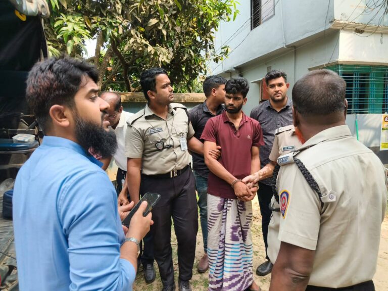 নওগাঁয় অতিষ্ঠ হয়ে মাদকাসক্ত ছেলেকে আদালতে দিলেন বাবা