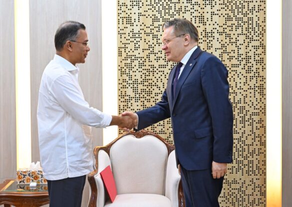 প্রধানমন্ত্রী তারেক রহমানের সঙ্গে সৌজন্য সাক্ষাৎ করেছেন রাশিয়ার রাষ্ট্রীয় পরমাণু শক্তি সংস্থা রোসাটম-এর মহাপরিচালক (ডিজি) অ্যালেক্সি লিখাচেভ।