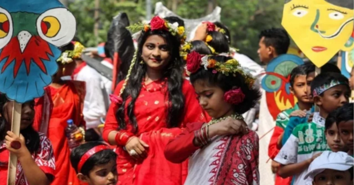 আজ পহেলা বৈশাখ। বাংলা বর্ষপঞ্জিতে যুক্ত হলো ১৪৩৩ বঙ্গাব্দ।