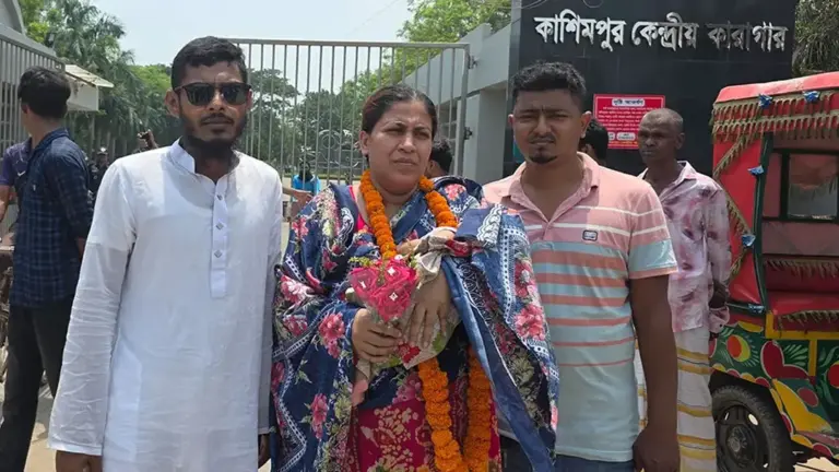 সেই যুব মহিলা লীগ নেত্রী সন্তানসহ মুক্ত