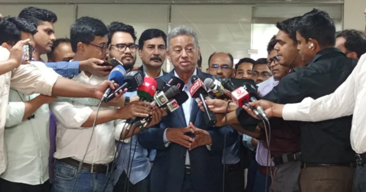 আমরা টাকা ছাপাতে চাই না। সরকার এখন ঋণনির্ভর অর্থনীতির চেয়ে বিনিয়োগনির্ভর অর্থনীতির দিকে বেশি মনোযোগ দিচ্ছে বলে জানিয়েছেন অর্থমন্ত্রী।