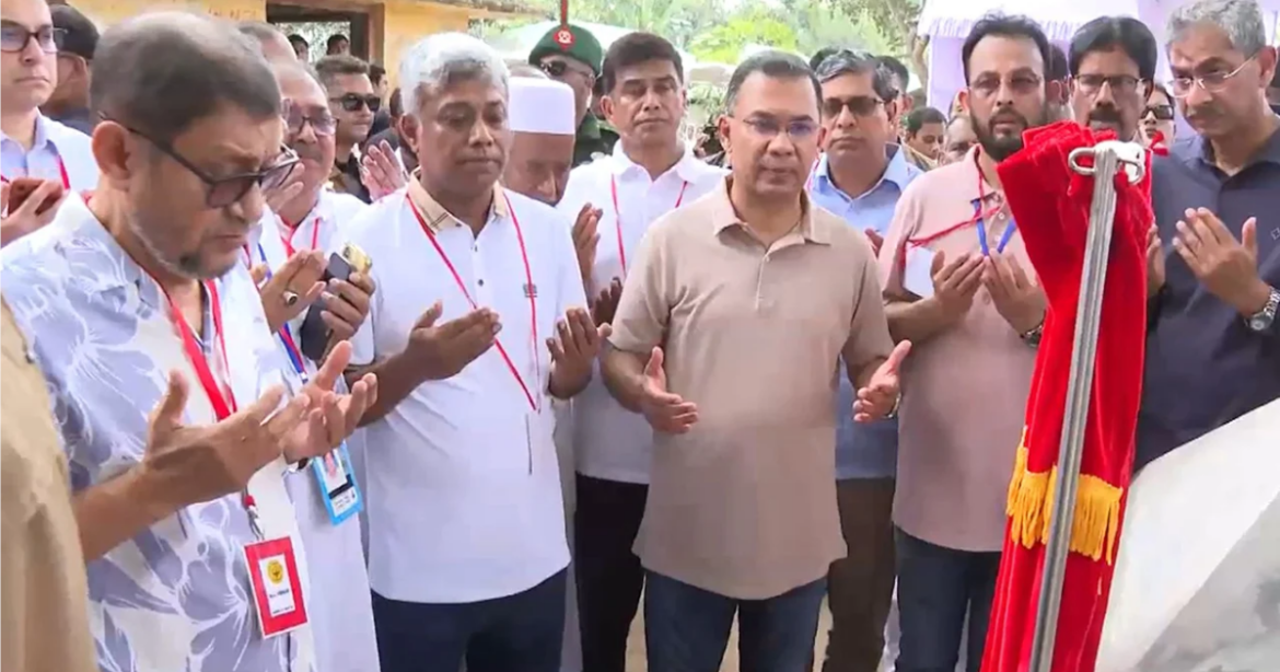 যশোর জেলার উলাশী-যদুনাথপুর এলাকার প্রায় ৪ কিলোমিটার দীর্ঘ খাল পুনঃখনন কার্যক্রম উদ্বোধন করেছেন প্রধানমন্ত্রী তারেক রহমান।