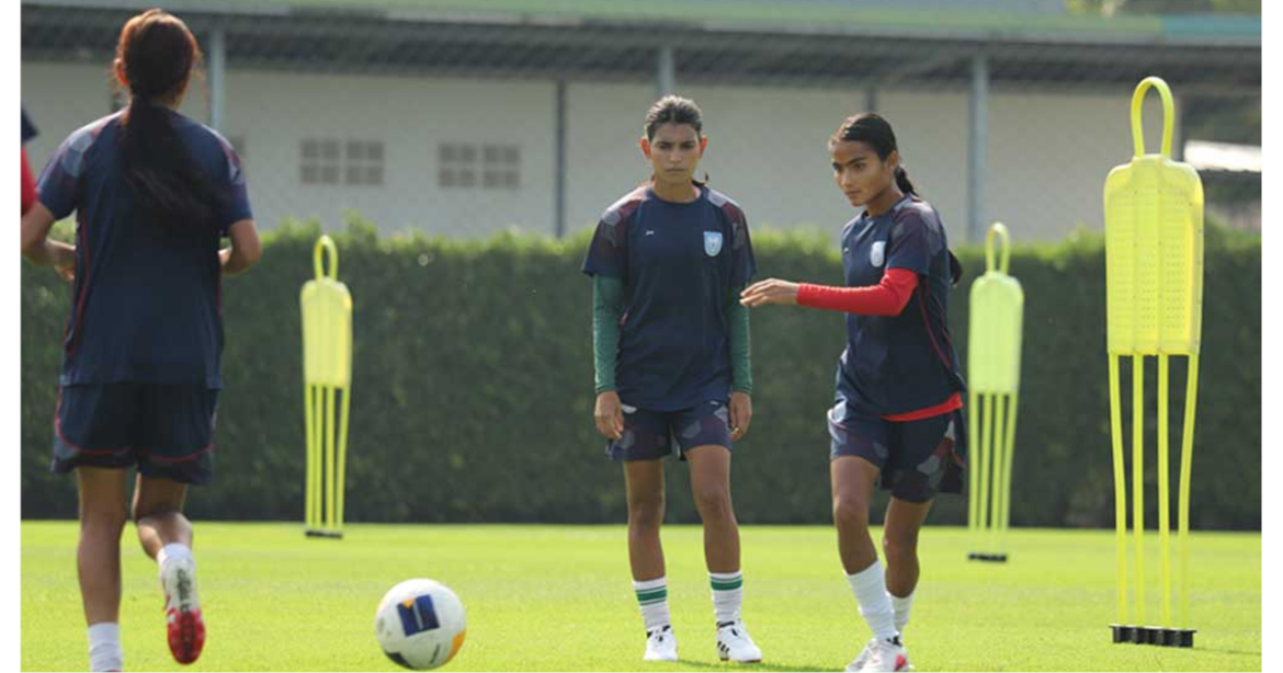 অ-২০ নারী এশিয়ান কাপ ফুটবল ম্যাচে আজ মুখোমুখি বাংলাদেশ-ভিয়েতনাম।