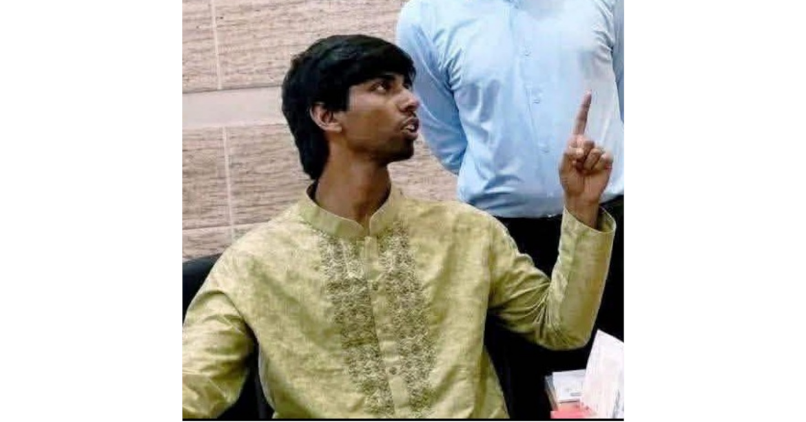 ঢাকা বিশ্ববিদ্যালয় কেন্দ্রীয় ছাত্র সংসদের (ডাকসু) সাহিত্য ও সংস্কৃতি বিষয়ক সম্পাদক মুসাদ্দিক আলী ইবনে মুহাম্মদ।