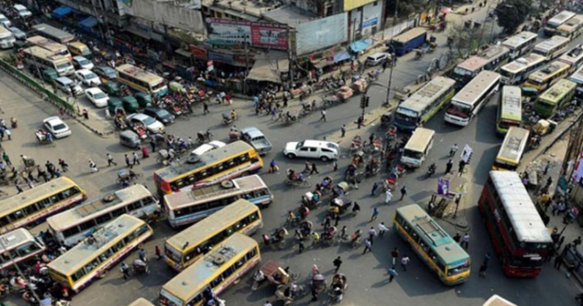 কিলোমিটার প্রতি বাস ও ট্রাকের ভাড়া বাড়াতে বৈঠকে বসেছে বিআরটিএ এবং পরিবহন মালিকরা।