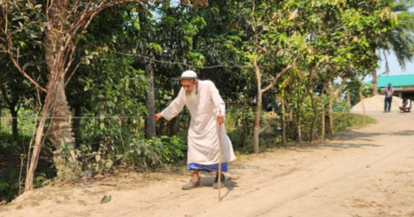 নাটোর জেলার দৃষ্টিহীন মুয়াজ্জিন আব্দুর রহমান মোল্লা মারা গেছেন।