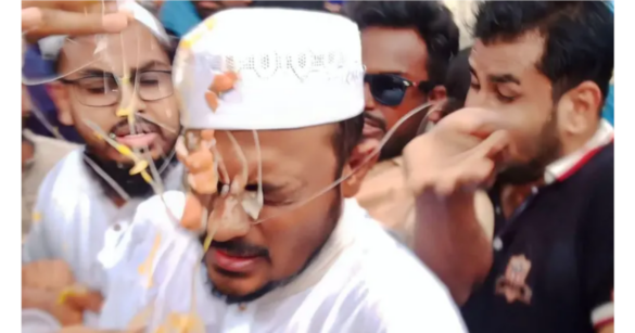 ঝিনাইদহ জেলায় জাতীয় নাগরিক পার্টি (এনসিপি) মুখ্য সমন্বয়ক নাসীরুদ্দীন পাটওয়ারী’র ওপর হামলার ঘটনা ঘটেছে। এ সময় তার ওপর ডিম নিক্ষেপ করা হয়।