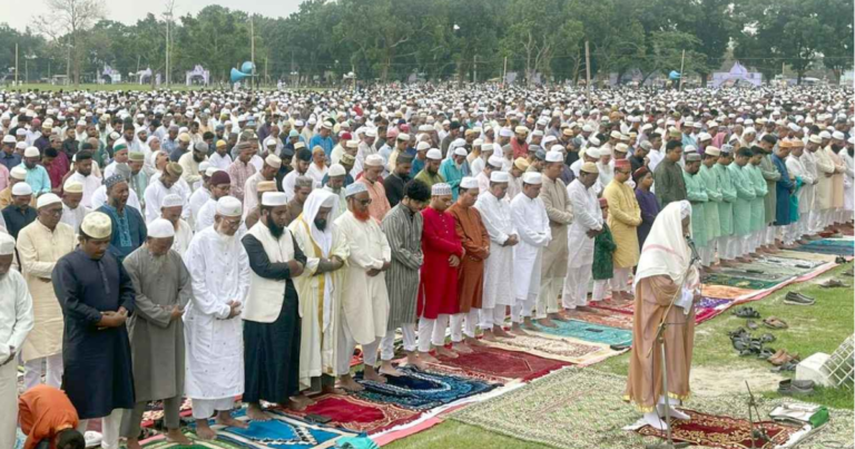 গোর-এ শহীদ ময়দানে দক্ষিণ এশিয়ার সর্ববৃহৎ ঈদ জামাত অনুষ্ঠিত