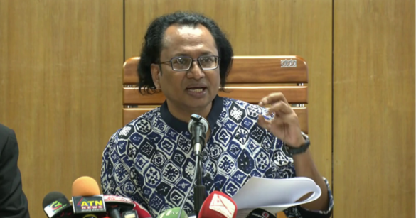 শিক্ষার্থীদের যাতায়াত ব্যবস্থা আরও আধুনিক ও সাশ্রয়ী করতে ইলেকট্রিক বাস নামানোর উদ্যোগ নেয়া হয়েছে বলে জানিয়েছেন ডা. জাহেদ উর রহমান।