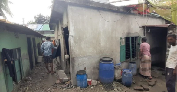 নারায়ণগঞ্জ জেলার ফতুল্লায় জমে থাকা গ্যাস থেকে বিস্ফোরণে একই পরিবারের ৪ জন দগ্ধ হয়েছেন।