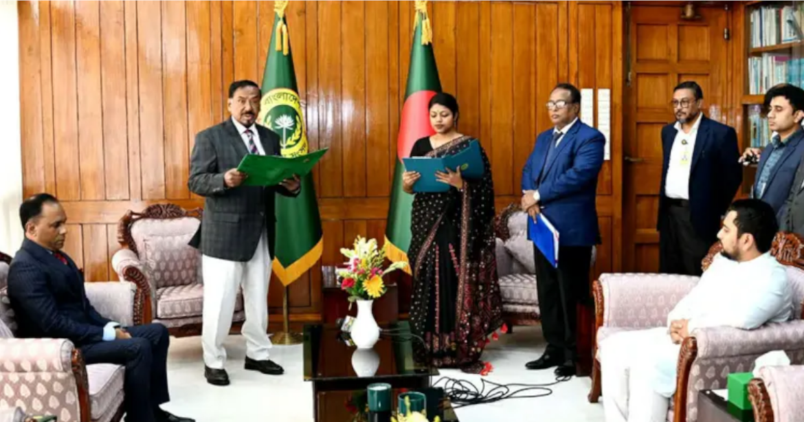 সংরক্ষিত নারী আসন নির্বাচনে জামায়াত জোট প্রার্থী ও এনসিপি যুগ্ম আহ্বায়ক নুসরাত তাবাসসুম নবনির্বাচিত এমপি হিসেবে শপথ নিয়েছেন।