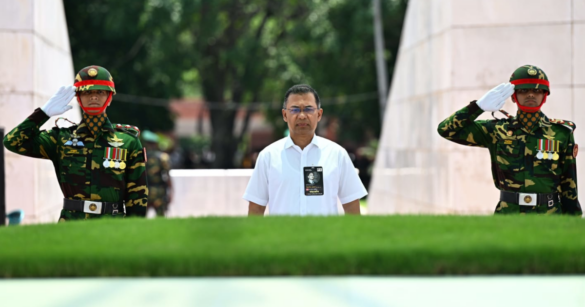 শহীদ রাষ্ট্রপতি জিয়াউর রহমানের ৪৫তম শাহাদাতবার্ষিকী উপলক্ষ্যে তাঁর কবরে পুষ্পস্তবক অর্পণ করেছেন প্রধানমন্ত্রী তারেক রহমান।