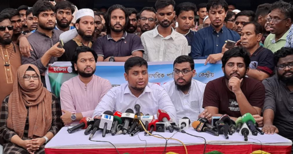বিএনপি বিচার বিভাগ নিয়ে আ. লীগের পথেই হাঁটছে বলে মন্তব্য করেছেন কুমিল্লা-৪ আসনের সংসদ সদস্য ও জাতীয় নাগরিক পার্টি (এনসিপি) দক্ষিঞ্চাল মুখ্য সংগঠক হাসনাত আব্দুল্লাহ।