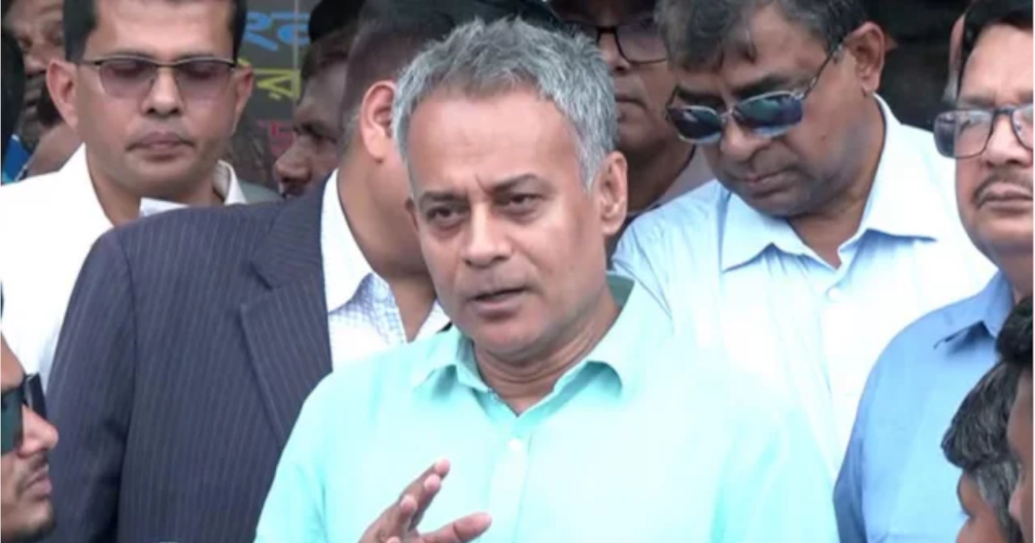 নির্ধারিত ভাড়ায় ও শৃঙ্খলার সঙ্গে যাত্রীরা গন্তব্যে যেতে পারছেন বলে মন্তব্য করেছেন সড়ক পরিবহন ও সেতু, রেলপথ এবং নৌপরিবহনমন্ত্রী শেখ রবিউল আলম।