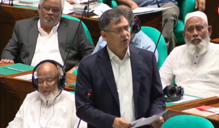 অনলাইন জুয়া নিয়ন্ত্রণে ‘জুয়া প্রতিরোধ বিল-২০২৬’ সংসদে উত্থাপন