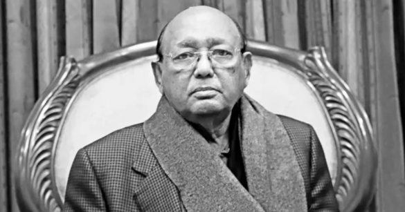 আওয়ামী লীগের বর্ষীয়ান নেতা ও সাবেক বাণিজ্যমন্ত্রী তোফায়েল আহমেদ মারা গেছেন।