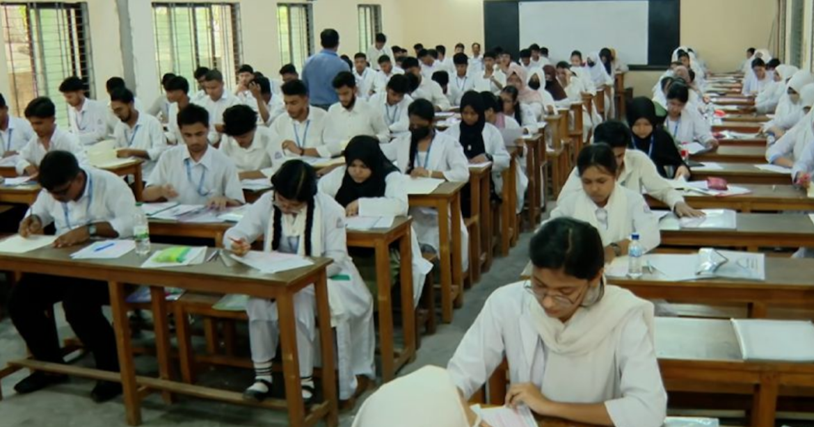 ২০২৬ সালের মাধ্যমিক স্কুল সার্টিফিকেট (এসএসসি) ও সমমান পরীক্ষার ফল ২০ জুলাই প্রকাশিত হচ্ছে না।