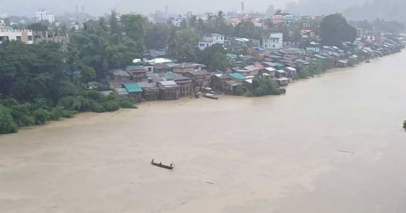 দেশের ৫ জেলার তিনটি নদীর পানি ৫টি পয়েন্টে এখনো বিপৎসীমার ওপর দিয়ে প্রবাহিত হচ্ছে।