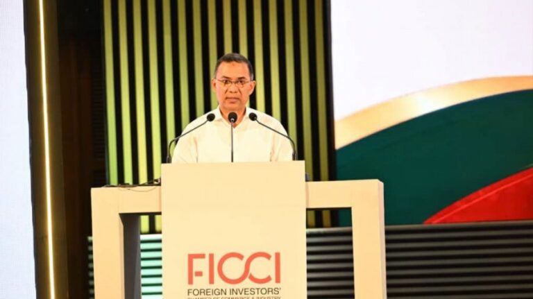 ২০৩৪ সালের মধ্যে ট্রিলিয়ন ডলার অর্থনীতির লক্ষ্য সরকারের: প্রধানমন্ত্রী