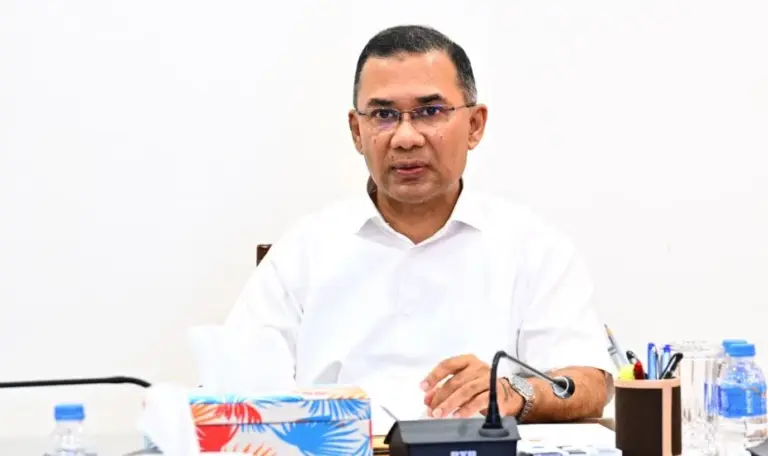 বন্ধ শিল্পকারখানা চালুর প্রক্রিয়া দ্রুত শেষ করার নির্দেশ প্রধানমন্ত্রীর