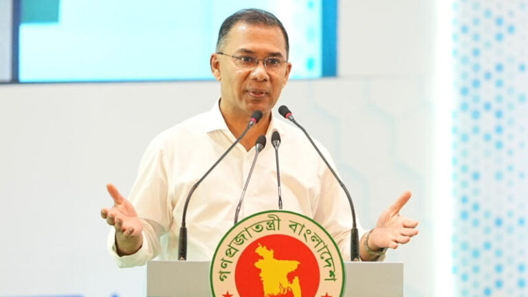 সরকারি অনুষ্ঠানের ব্যানার-বিলবোর্ডে প্রধানমন্ত্রীর ছবি ব্যবহারে নিষেধাজ্ঞা