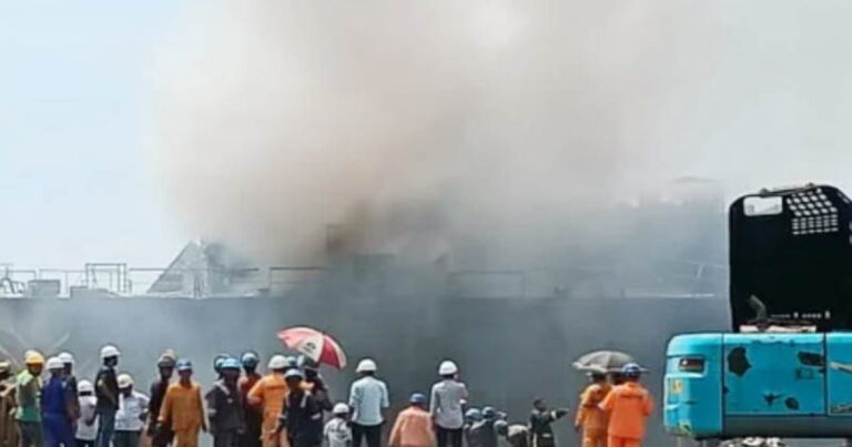সীতাকুণ্ডে শিপইয়ার্ডে বিষাক্ত গ্যাসে নিহত বেড়ে ৮