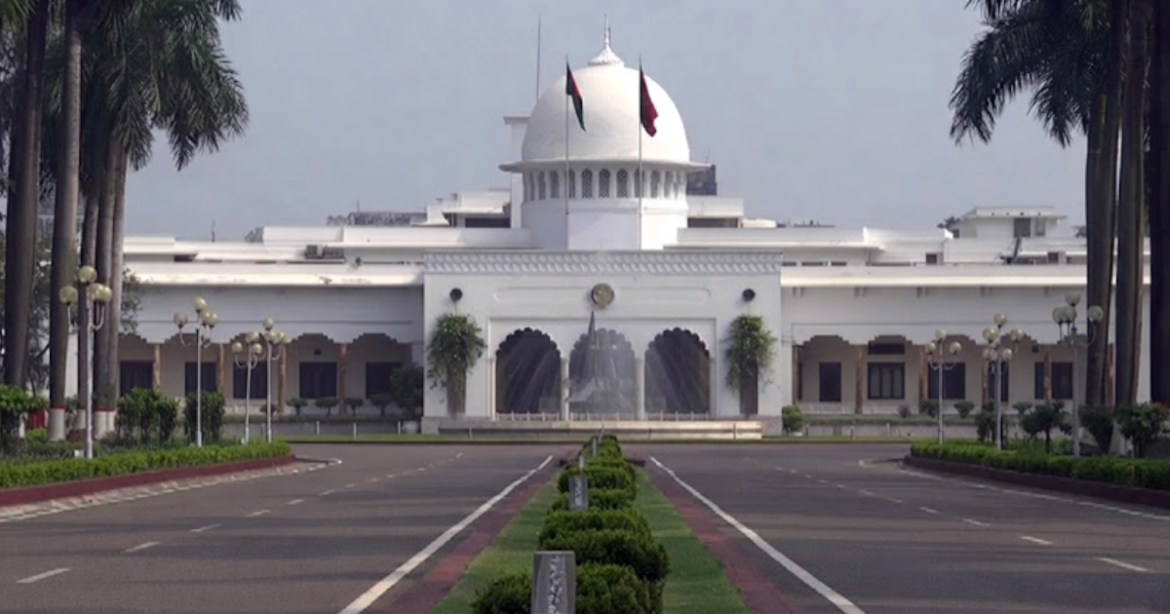 দেশের ২৩তম রাষ্ট্রপতি নির্বাচনের প্রার্থিতা প্রত্যাহারের শেষ দিন আজ (১৮ আগস্ট) বিকাল ৪টা পর্যন্ত।