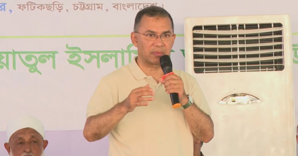 বাংলাদেশে সব ধর্মের মানুষ বসবাস করবে। কিন্তু ইসলামকে আমরা ইসলামের মতোই এগিয়ে নেবো বলে মন্তব্য করেছেন প্রধানমন্ত্রী তারেক রহমান ।