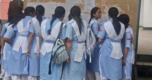 ২০২৬ সালের এসএসসি ও সমমান পরীক্ষার ফলাফল প্রকাশ করা হয়েছে। এ বছরর সারাদেশে ৩১২ শিক্ষাপ্রতিষ্ঠানে কোনো শিক্ষার্থীই পাস করতে পারেনি।