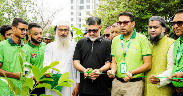 ক্লেমন-এর পরিবেশবান্ধব প্ল্যাটফর্ম Green Wave আয়োজন করছে দেশের সর্বপ্রথম ও সর্ববৃহৎ বৃক্ষরোপণ কর্মসূচি ‘এক লক্ষ্যে এক লাখ’।