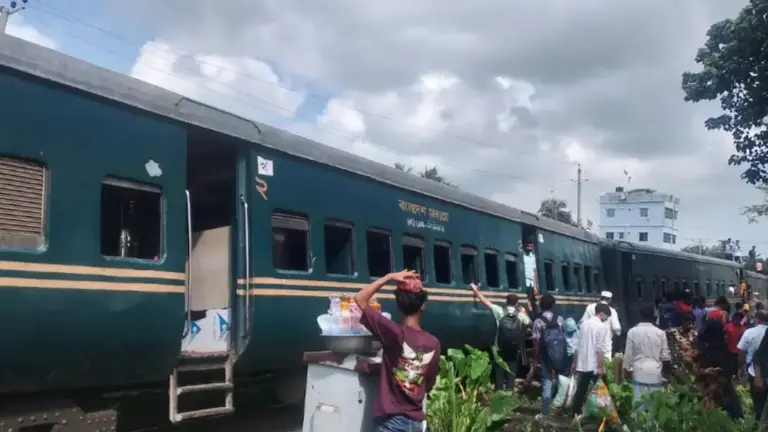 ট্রেনের বগি লাইনচ্যুত, ঢাকা-ময়মনসিংহ রুটে ট্রেন চলাচল বন্ধ