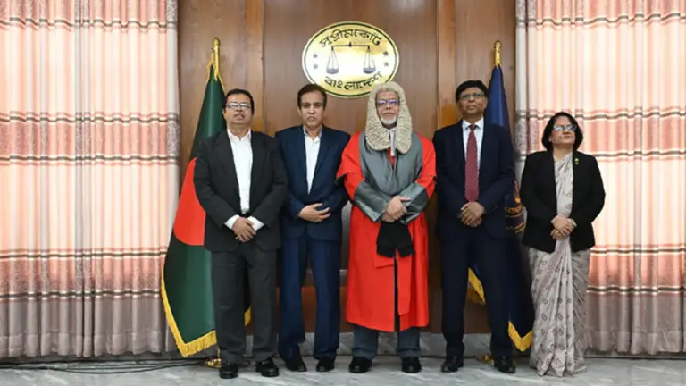 শপথ নিলেন পিএসসির নতুন ৪ সদস্য
