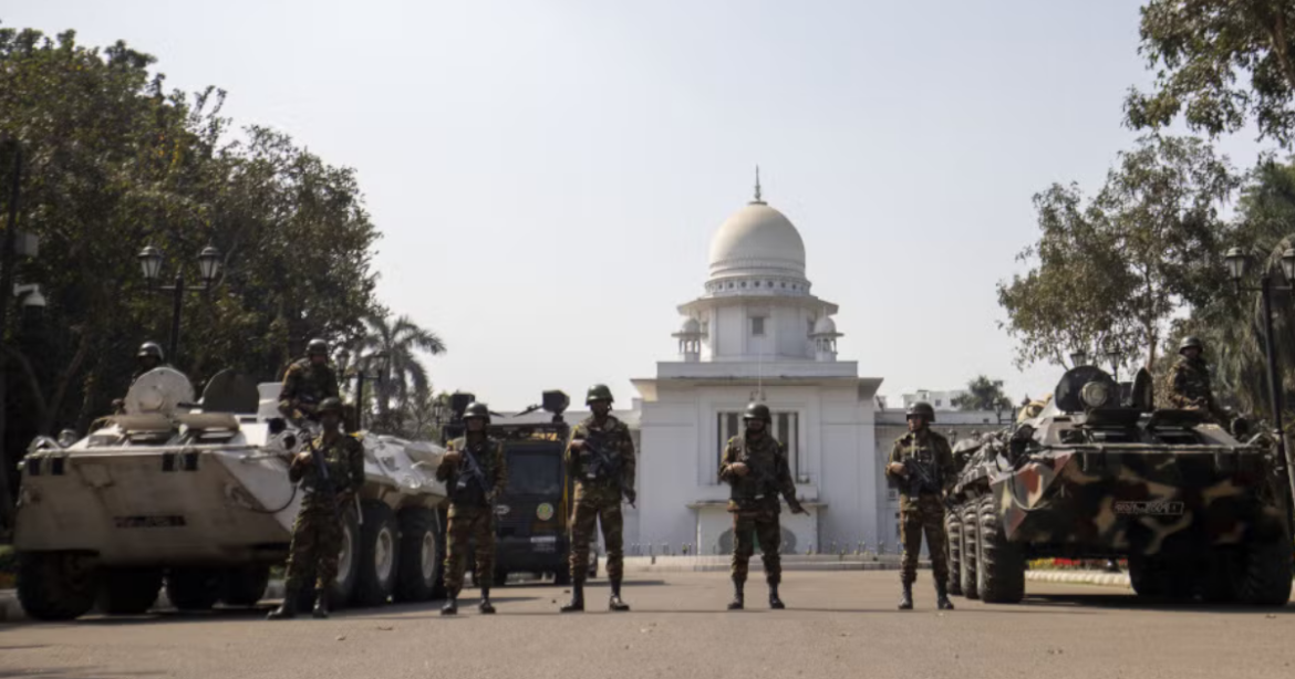 সুন্দরবনসংলগ্ন এলাকা থেকে মিরাজ শেখ (৩০) নামে এক ব্যক্তিকে গুম করার যে অভিযোগ উঠেছে, তা হাইকোর্টের নির্দেশনা অনুযায়ী অবিলম্বে তদন্ত করার জন্য বাংলাদেশ কর্তৃপক্ষের প্রতি আহ্বান জানিয়েছে হিউম্যান রাইটস ওয়াচ (এইচআরডব্লিউ)।