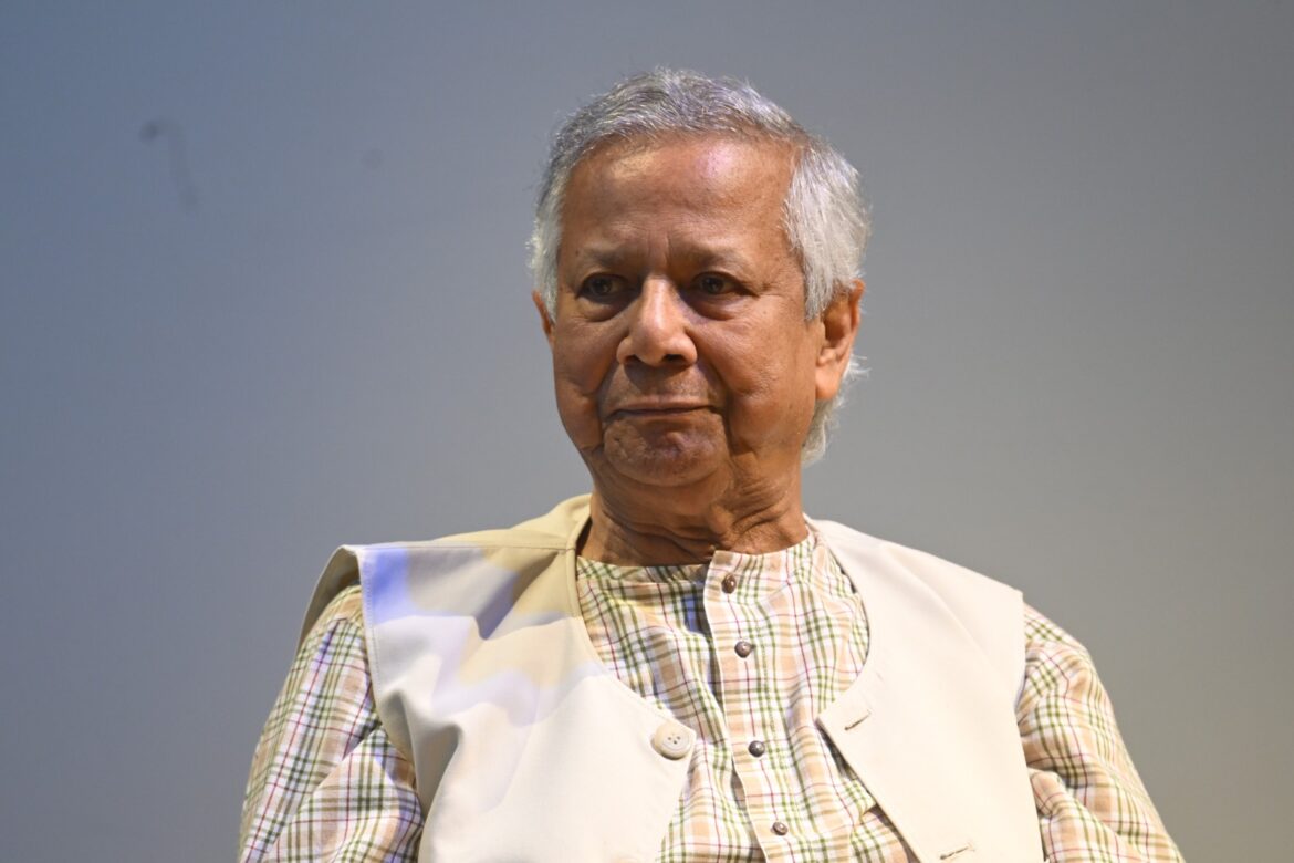 ড. মুহাম্মদ ইউনূসের গ্রামীণ কল্যাণের কাছ থেকে এনবিআর দাবি করা ৬৬৬ কোটি টাকা কর পরিশোধ করতে হবে বলে রায় দিয়েছেন হাইকোর্ট।