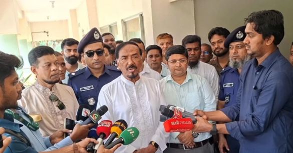 অধিকাংশ সরকারি কর্মকর্তা চোর এবং তাদের ঘুষ ও লুটপাটের ফলেই জনজীবনে তীব্র নাভিশ্বাস উঠেছে’ বলে- মন্তব্য করেছেন স্পিকার হাফিজ উদ্দিন আহমদ।