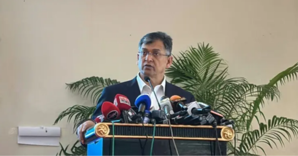 কার্যক্রম নিষিদ্ধ আওয়ামী লীগ দোসরদের আইনের আওতায় নিয়ে আসতে পারলে পুলিশ সদস্যদের পুরস্কৃত করা হবে বলে ঘোষণা দিয়েছেন স্বরাষ্ট্রমন্ত্রী।