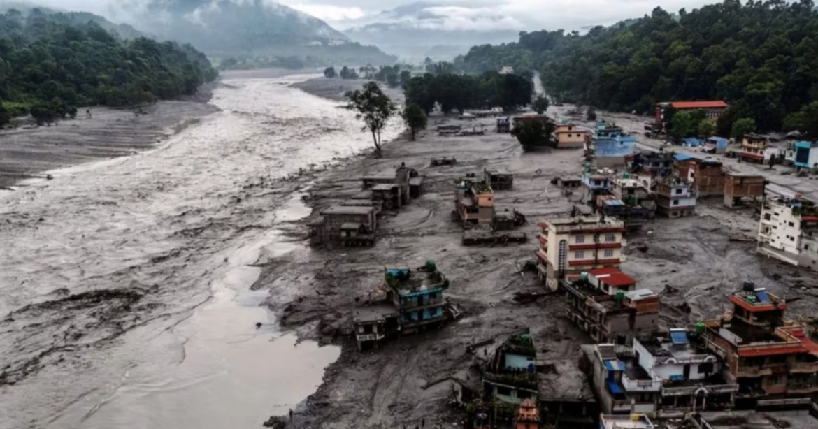 নেপালে বন্যাকবলিত বিদুর এলাকায় একটি বাড়ি থেকে ২৪টি মরদেহ উদ্ধার করা হয়েছে।