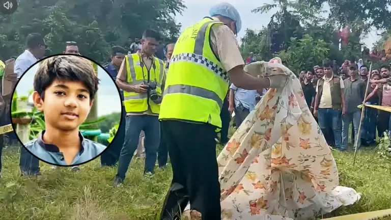 বাঁশ কাটতে গিয়ে অপ্রতিমের মরদেহ দেখতে পান স্থানীয় বাসিন্দা