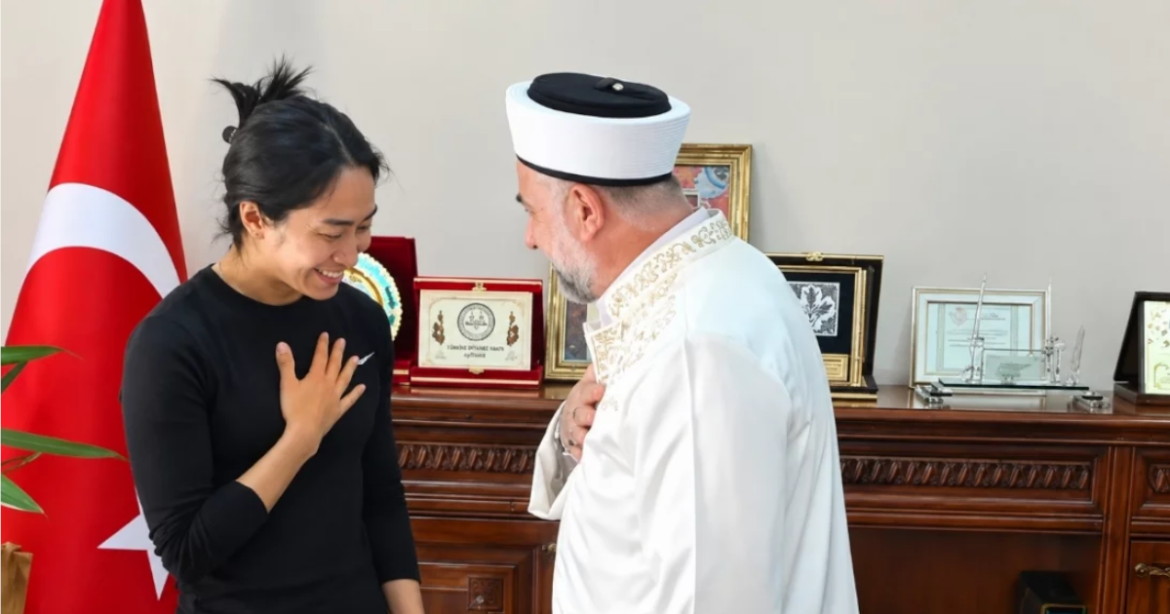 তুরস্কের ঐতিহাসিক ও সাংস্কৃতিক শহর মারদিন ভ্রপরিদর্শনের সময় ইসলাম ধর্ম গ্রহণ করেছেন এক দক্ষিণ কোরীয় পর্যটক।