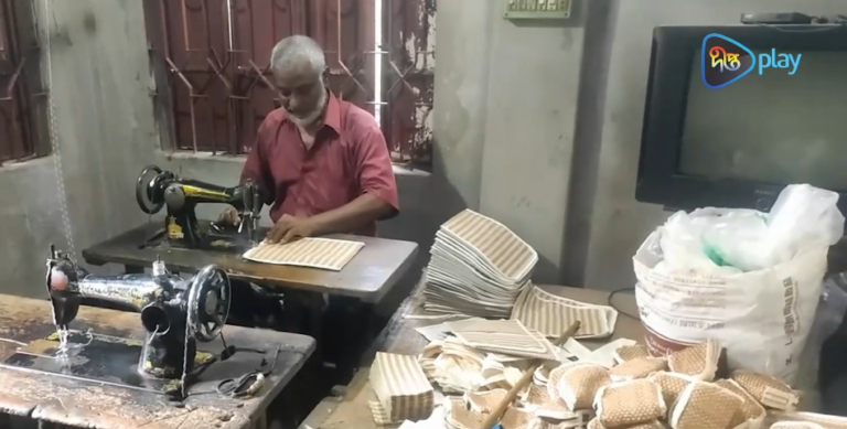 পাটজাত পণ্য তৈরি করে সফলতা: ঘুরে দাঁড়িয়েছে আউয়াল-তাহমিনা দম্পতির ভাগ্য