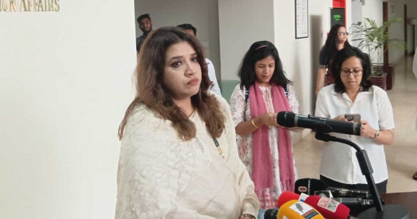 বাংলাদেশ থেকে নতুন করে ১০ হাজার কর্মী নেবে ওমান। এই চুক্তির আওতায় ৫ হাজার কৃষক এবং ৫ হাজার মৎস্যজীবী ওমানে যাওয়ার সুযোগ পাবেন।