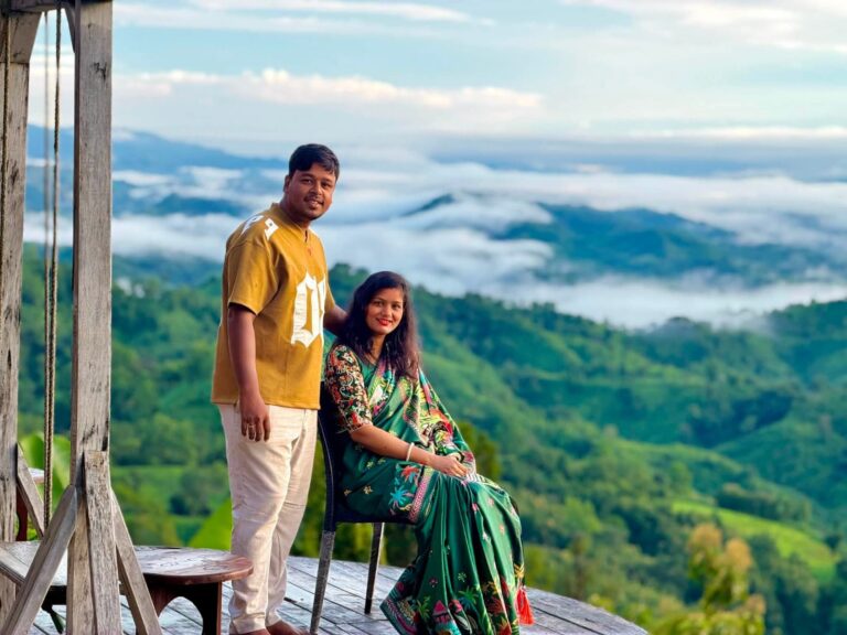আজ স্ত্রীর প্রশংসা করার দিন