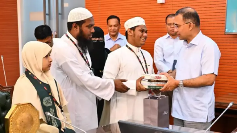 আন্তর্জাতিক কোরআন প্রতিযোগিতায় বিজয়ীদের সংবর্ধনা দিলেন প্রধানমন্ত্রী